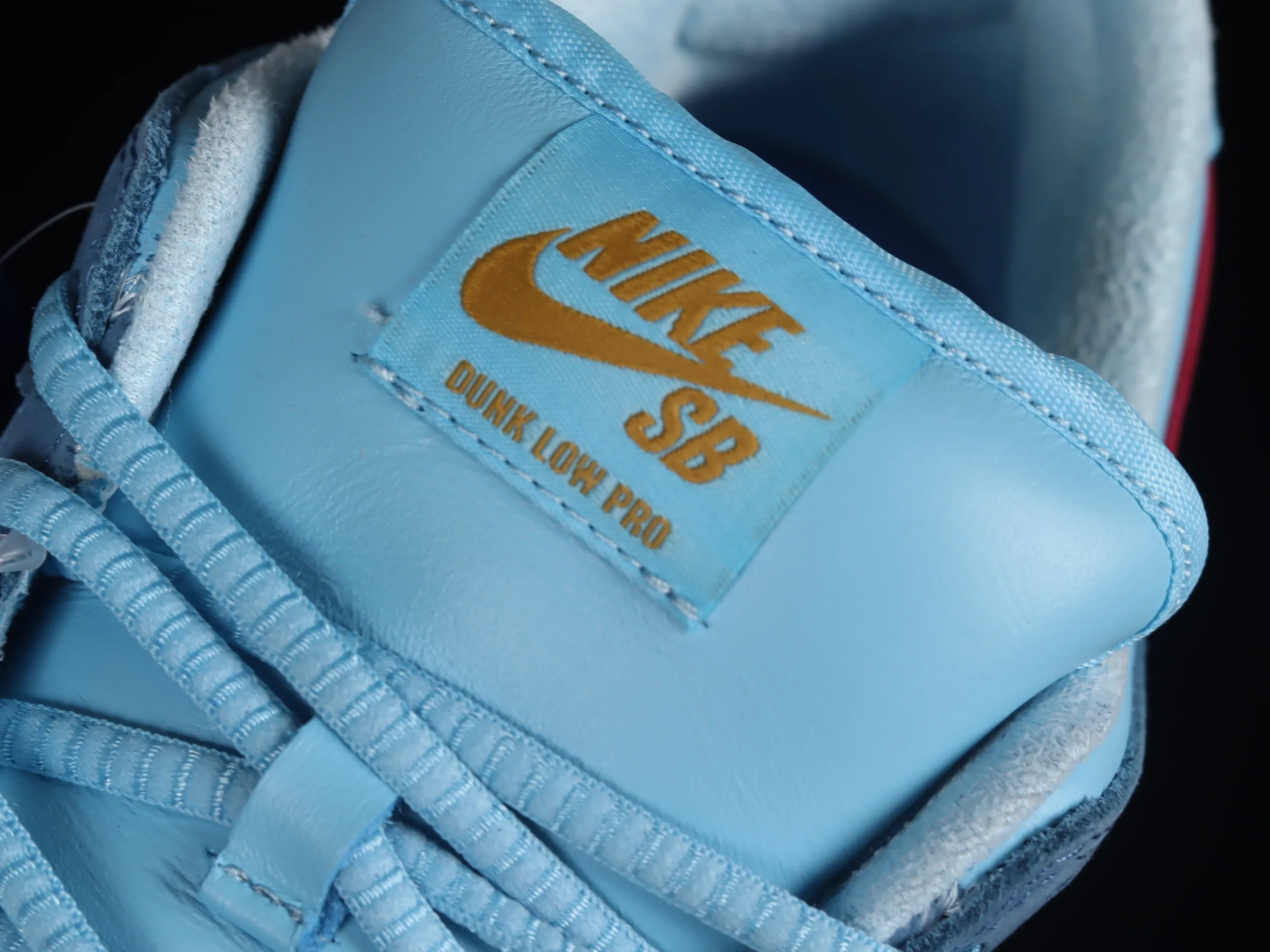All Categories Nk SB Dunk Series Nk SB Dunk Low Low-top sneakers Run The Jewels x Nk SB Dunk Low joint model SB low-top casual sneakers DO9404-400